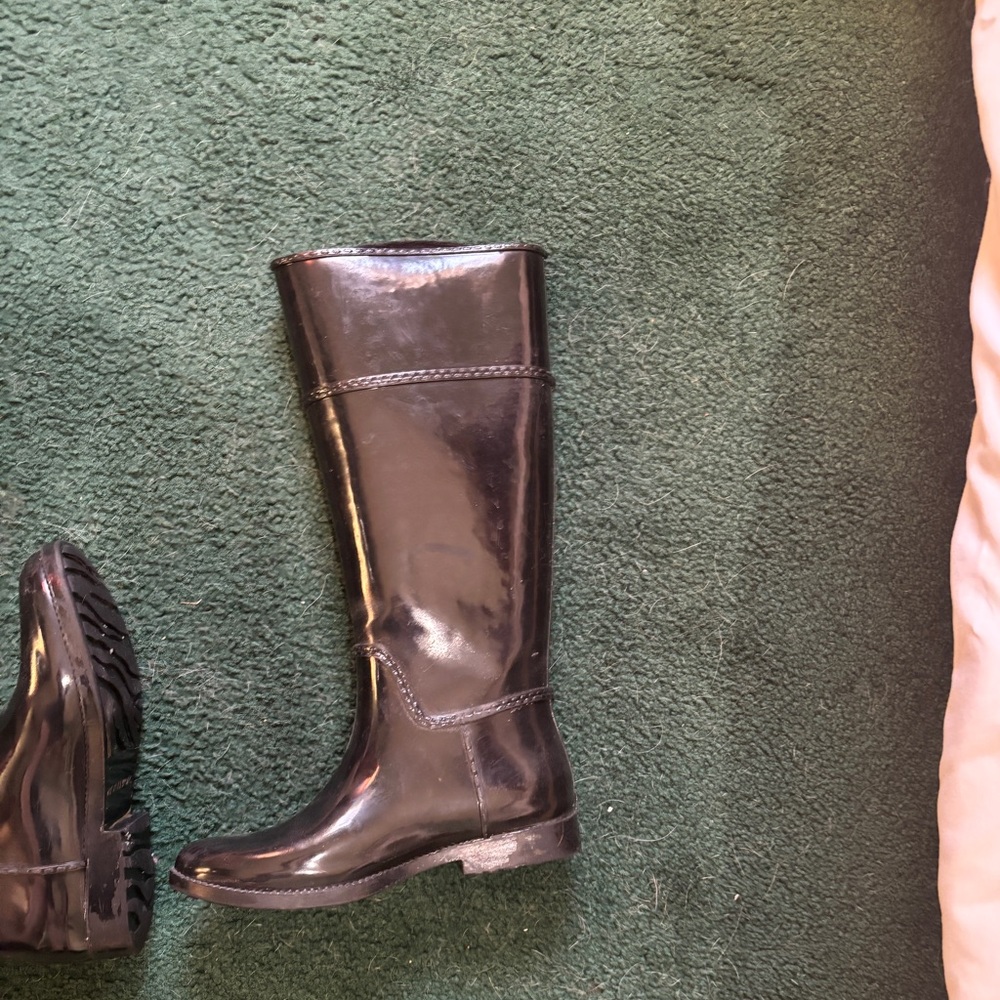 Michael Kors Glossy Black Rain Boots- Size 6 - Picture 7 of 10